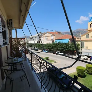  Apartment Molly Greece